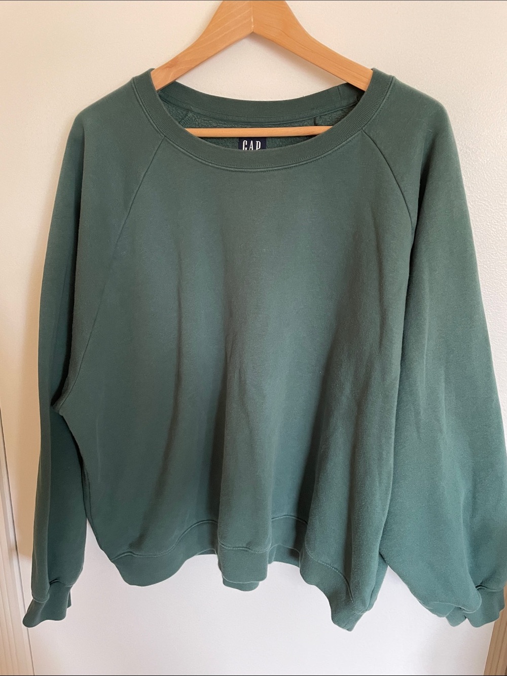 GAP Green Crewneck Sweatshirt